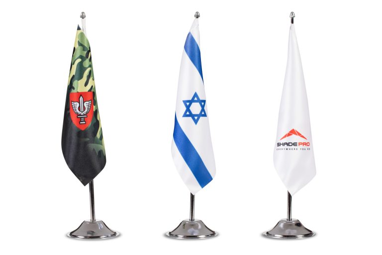 דגלי קונוס שולחניים